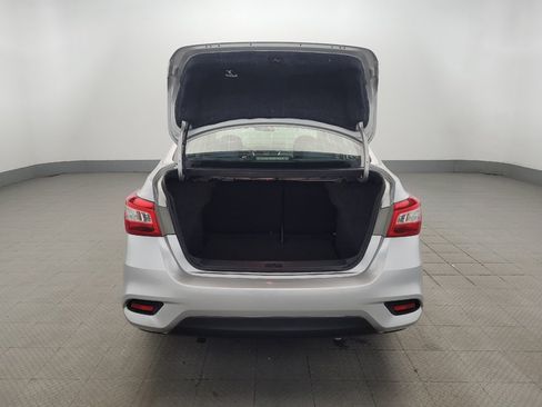 Used 2019 Nissan Sentra SV FWD image 29