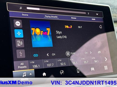 Used 2024 Jeep Compass Trailhawk image 33