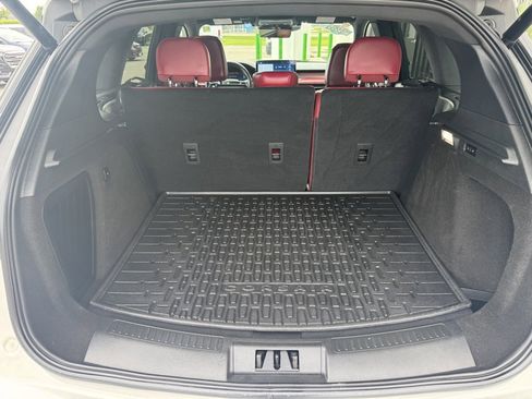 Used 2023 Lincoln Corsair Reserve w/ Equipment Group 201A image 9