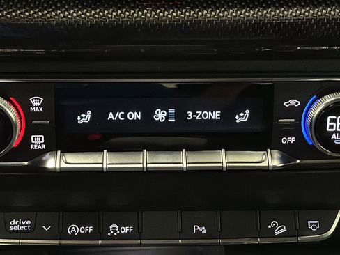 Used 2024 Audi SQ5 Premium w/ Convenience Package AWD/4WD image 18