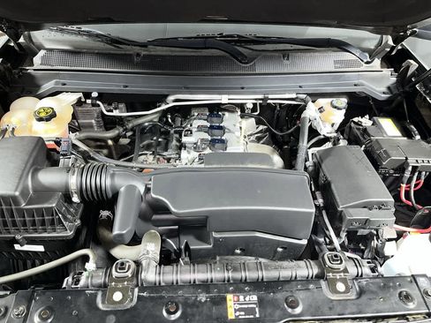 Used 2022 Chevrolet Colorado LT w/ Fleet Safety Package image 12