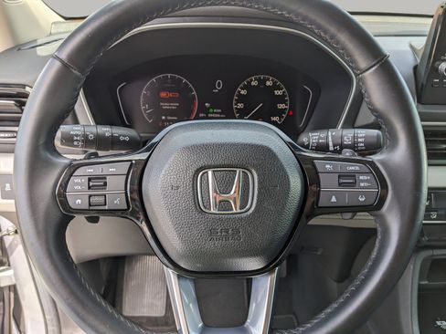 Used 2024 Honda Pilot EX-L image 40