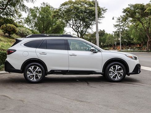 Used 2022 Subaru Outback Touring XT AWD/4WD image 6