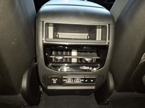 Used 2024 Jeep Grand Cherokee Limited 4xe image 16