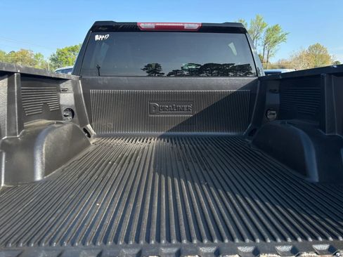 Used 2022 Chevrolet Silverado 1500 LT image 12