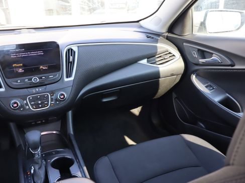 Used 2024 Chevrolet Malibu LT image 13