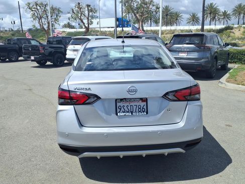 Certified 2025 Nissan Versa S w/ Trunk Package FWD image 8