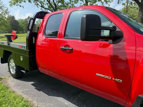 Used 2013 Chevrolet Silverado 2500 LT w/ Interior Plus Package AWD/4WD image 11