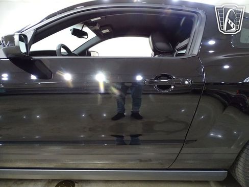 Used 2010 Ford Mustang Shelby GT500 image 22