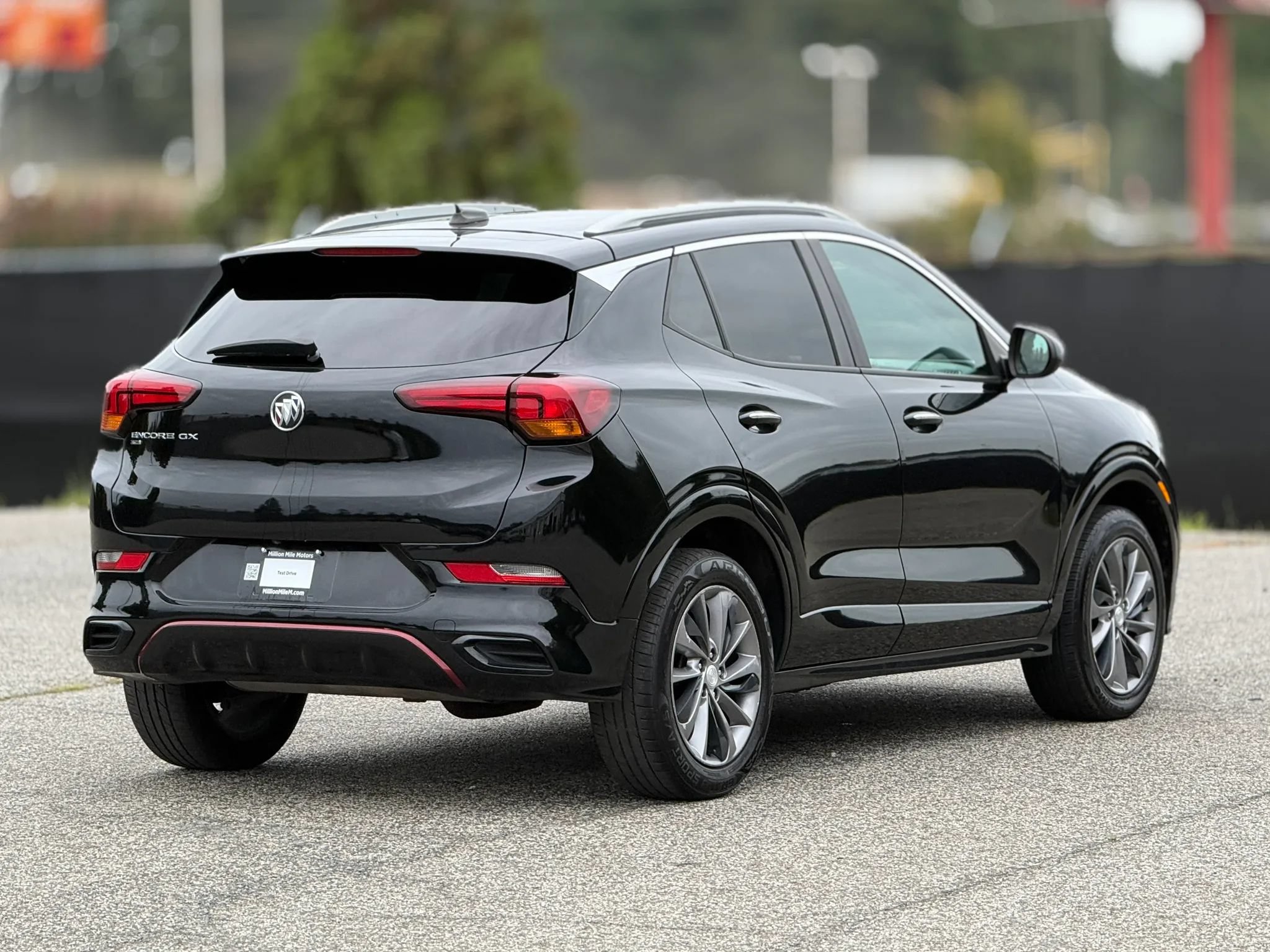 Used 2020 Buick Encore GX Select w/ Sport Touring Package AWD/4WD image 9