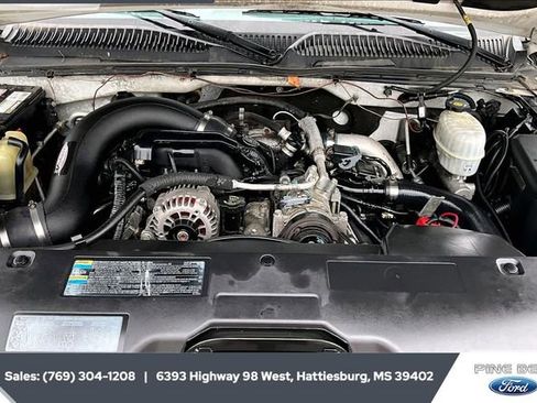 Used 2005 GMC Sierra 2500 SLT w/ Heavy-Duty Power Package image 8