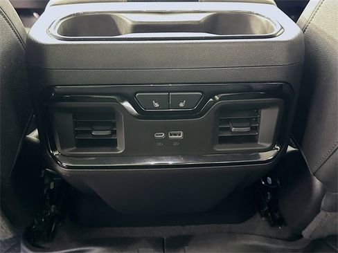 Used 2024 Chevrolet Silverado 1500 ZR2 image 26