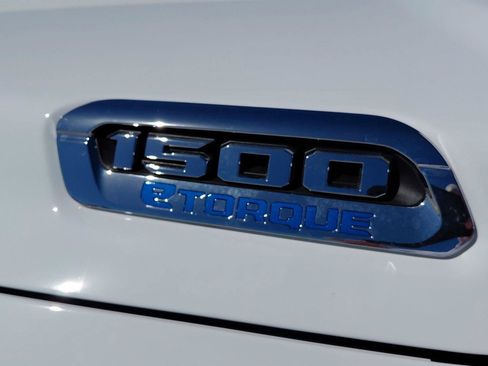 New 2026 RAM 1500 Laramie AWD/4WD image 26