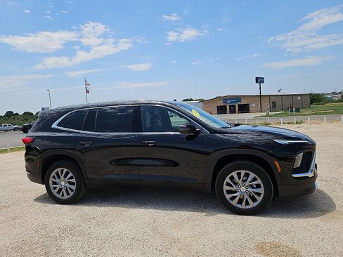 New 2026 Buick Enclave Preferred FWD image 6