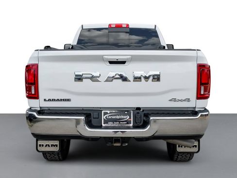 Used 2025 RAM 3500 Laramie AWD/4WD image 8