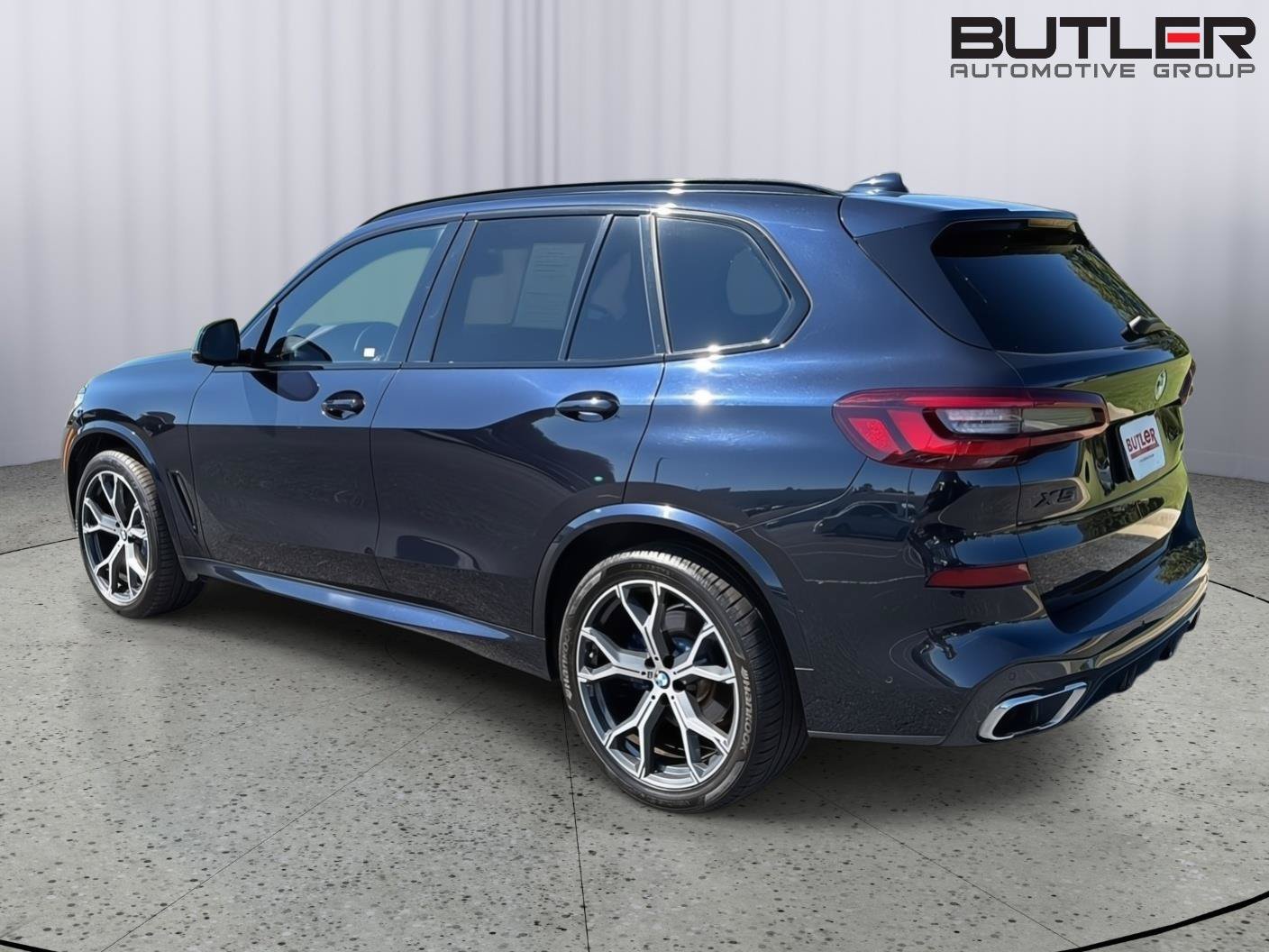 Used 2022 BMW X5 sDrive40i w/ M Sport Package RWD image 4