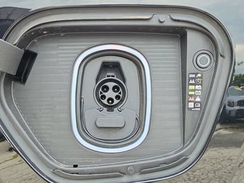 Used 2025 Cadillac Escalade IQ Luxury 2 w/ LPO, Premium Carpet Package AWD/4WD image 85