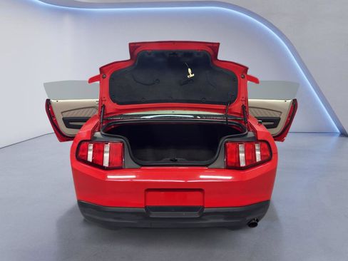 Used 2010 Ford Mustang Premium image 12