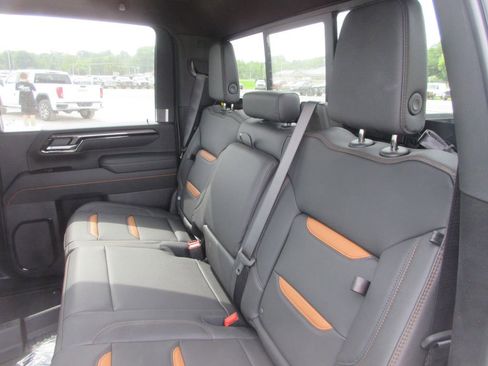New 2026 GMC Sierra 2500 AT4 w/ AT4 Premium Plus Package AWD/4WD image 14