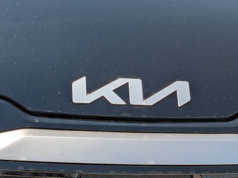 New 2026 Kia Sportage EX FWD image 13