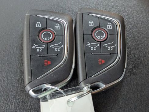 Used 2024 Chevrolet Corvette Stingray Preferred Cpe w/ Z51 Performance Package RWD image 38