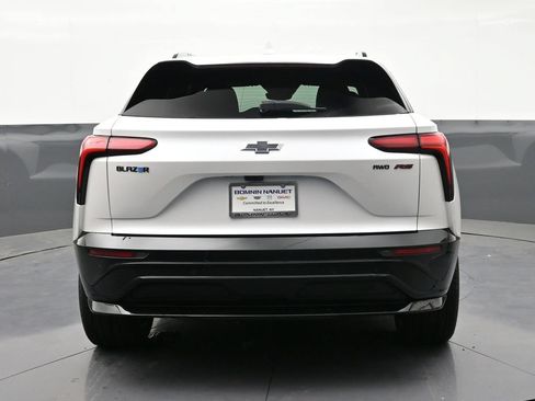 Used 2025 Chevrolet Blazer EV RS w/ Super Cruise Package AWD/4WD image 4