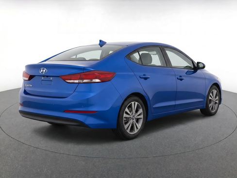 Used 2018 Hyundai Elantra Value Edition FWD image 4