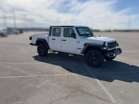 New 2026 Jeep Gladiator Sport image 16