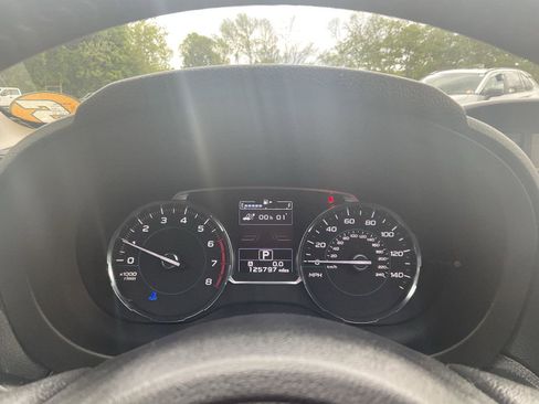 Used 2018 Subaru Forester 2.5i Touring AWD/4WD image 16