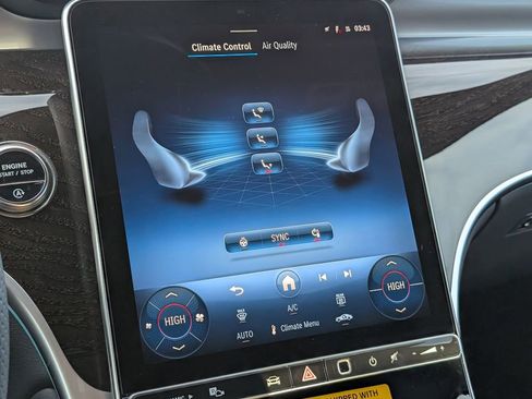 Used 2026 Mercedes-Benz GLC 300 GLC 300 image 17