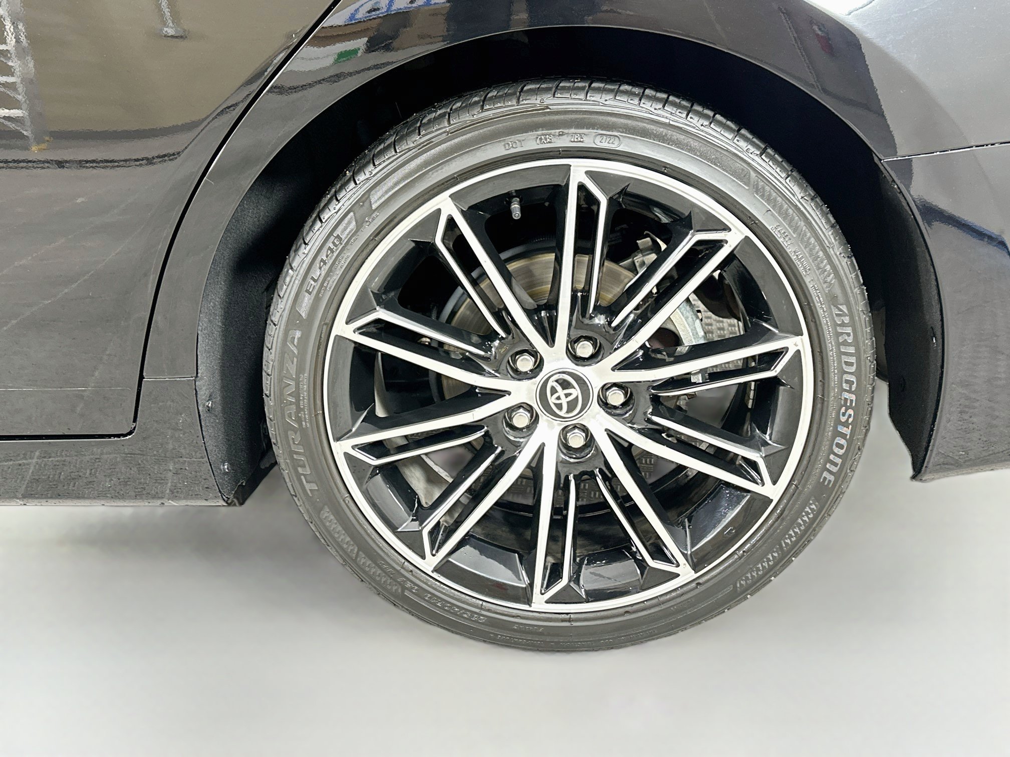 Used 2022 Toyota Avalon Touring w/ Advanced Safety Package FWD image 32