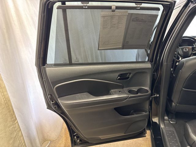 Used 2023 Honda Passport Elite image 23