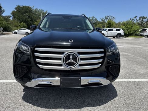 Used 2024 Mercedes-Benz GLS 450 4MATIC image 17