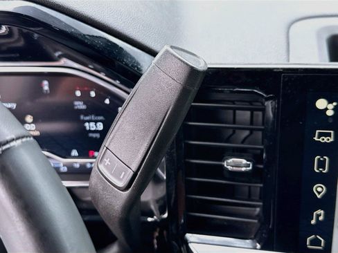 Used 2024 GMC Sierra 1500 Elevation RWD image 17