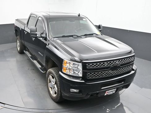 Used 2014 Chevrolet Silverado 2500 LTZ w/ LTZ Plus Package AWD/4WD image 30
