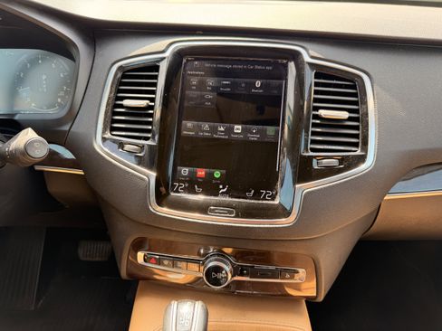 Used 2016 Volvo XC90 T6 Momentum w/ Momentum Plus Package AWD/4WD image 19