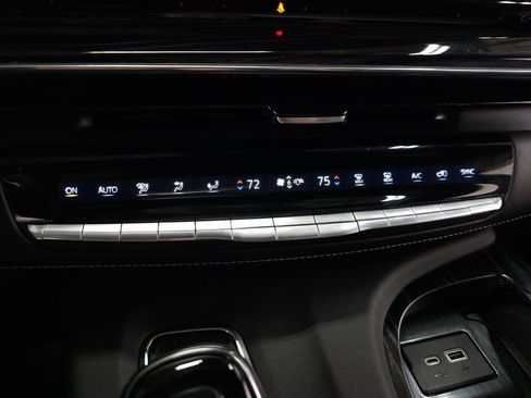 Used 2021 Cadillac Escalade Sport image 32