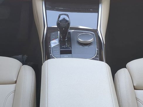 Used 2019 BMW 330i Sedan w/ Convenience Package image 20