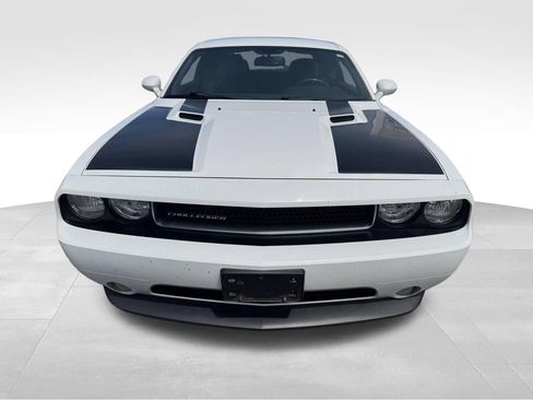 Used 2013 Dodge Challenger SXT Plus RWD image 7
