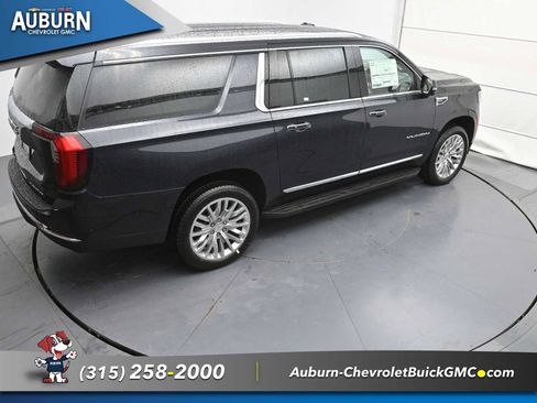 New 2026 GMC Yukon XL Elevation image 30