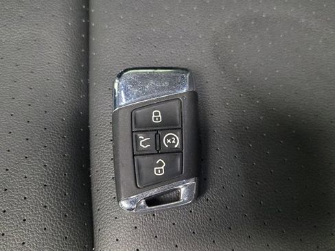 Used 2021 Volkswagen Atlas SE AWD/4WD image 32