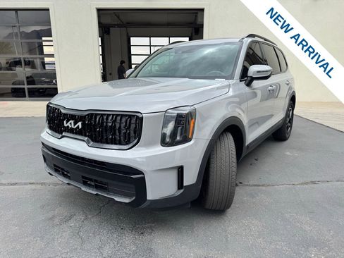 Used 2025 Kia Telluride EX X-Line AWD/4WD image 3
