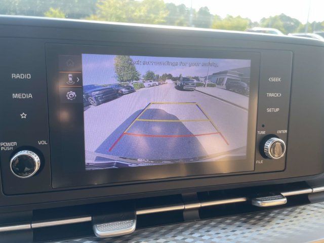 Certified 2024 Kia Carnival LX FWD image 4