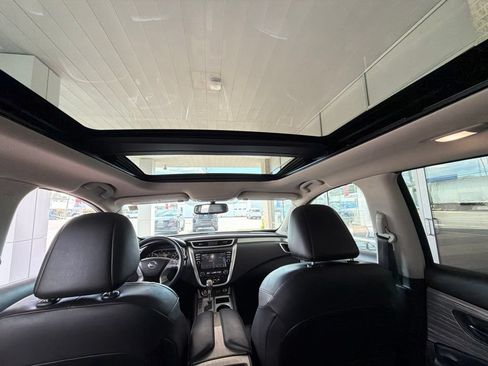 Used 2018 Nissan Murano SL w/ Moonroof Package AWD/4WD image 19