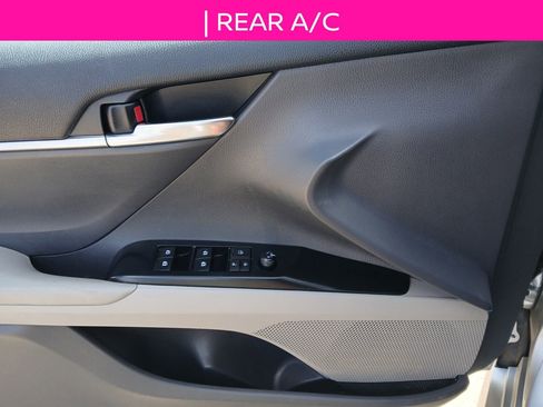 Used 2020 Toyota Camry LE image 11