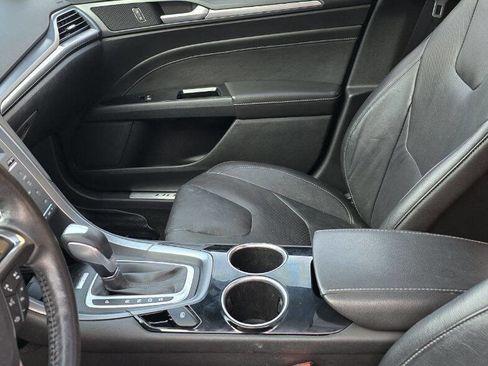 Used 2013 Ford Fusion Titanium image 15