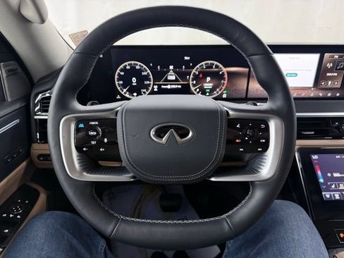 Used 2025 INFINITI QX80 Sensory AWD/4WD image 26