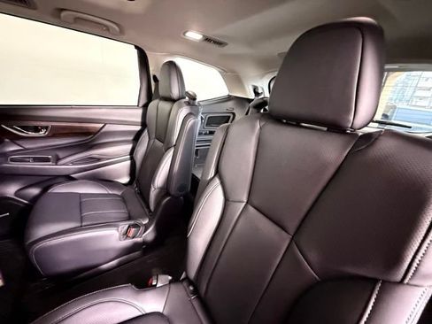 Used 2025 Subaru Ascent Touring w/ Popular Package #2 AWD/4WD image 30