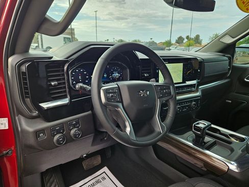 Used 2025 Chevrolet Silverado 1500 RST w/ Convenience Package II AWD/4WD image 15