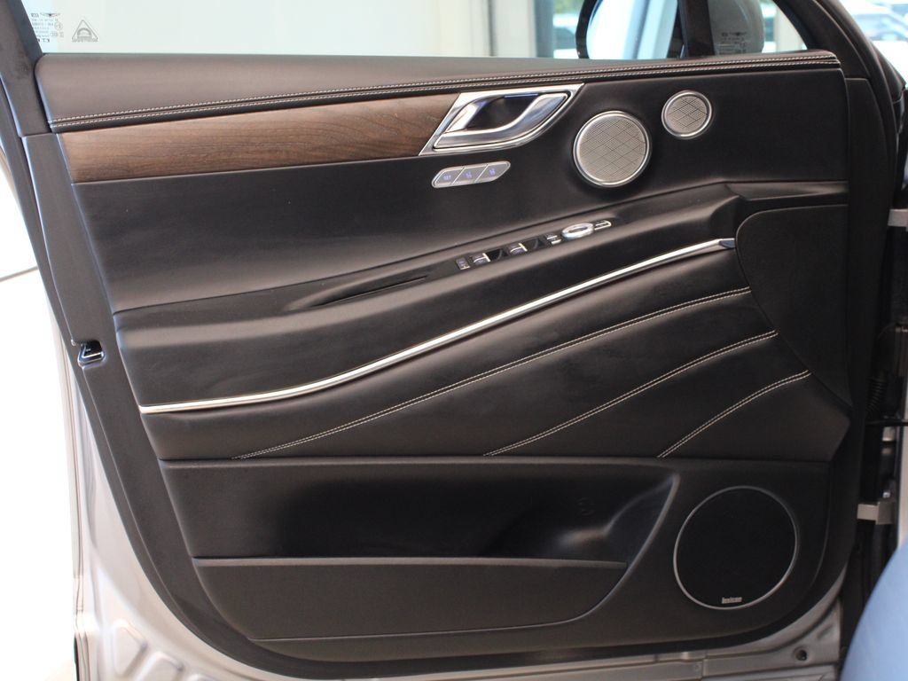Used 2024 Genesis GV80 2.5T w/ Prestige Package AWD/4WD image 14